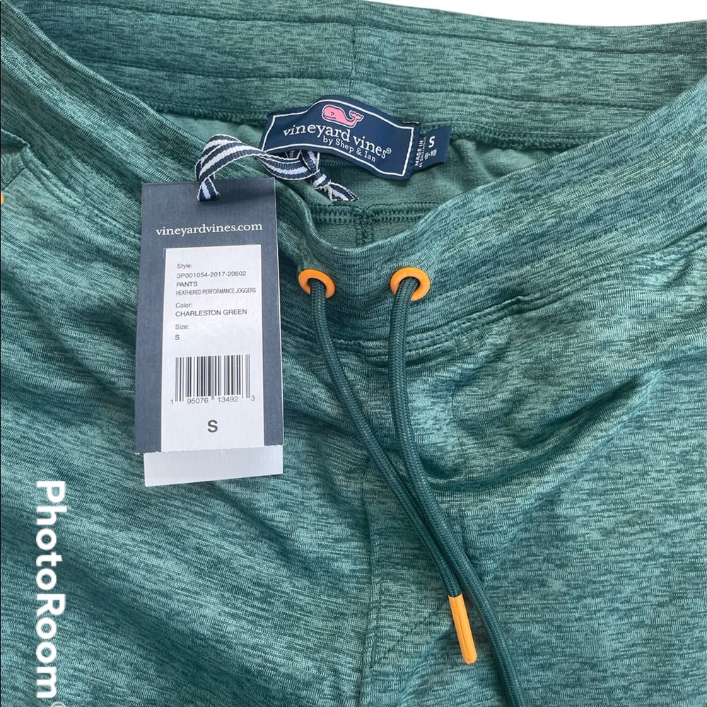 Vineyard Vines boys performance joggers. Tags still on them!